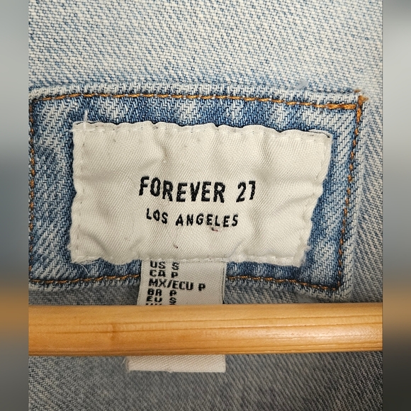 Ripped Denim Jacket (S) - Picture 2 of 6